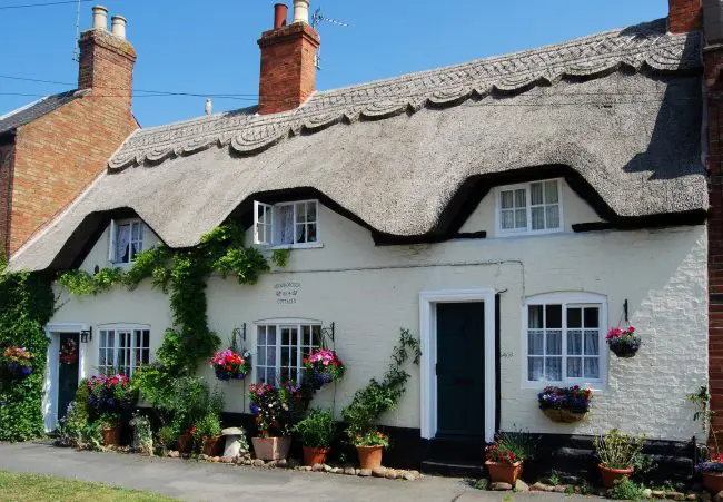 Thatched_Cottage