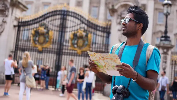weak pound tourists