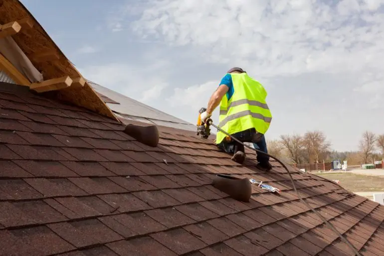 roofer jailed