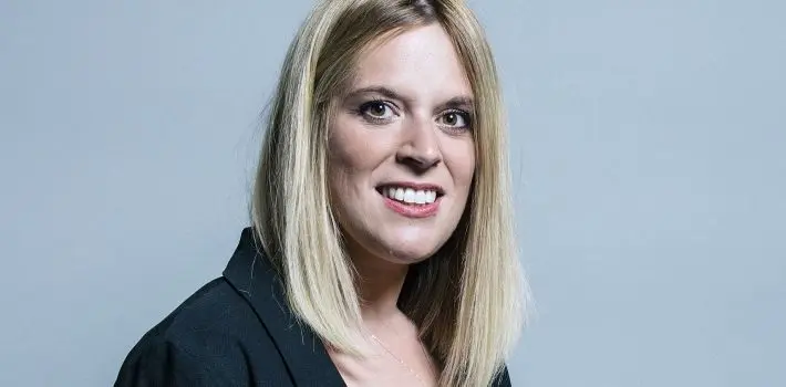 official portrait of Laura smith