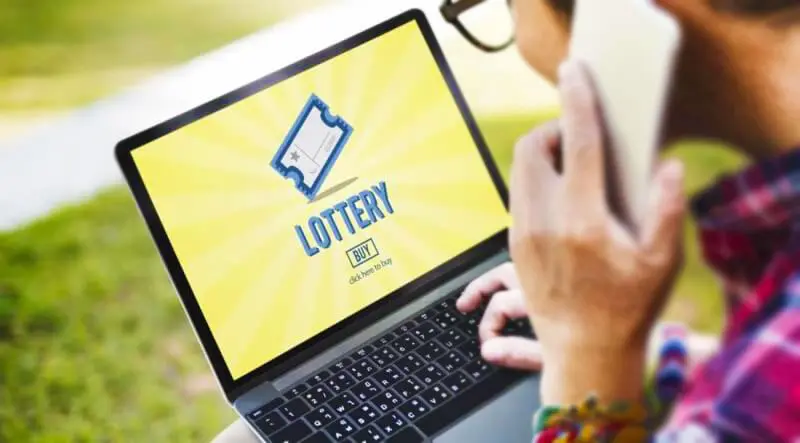 Why people are choosing to play the lottery online