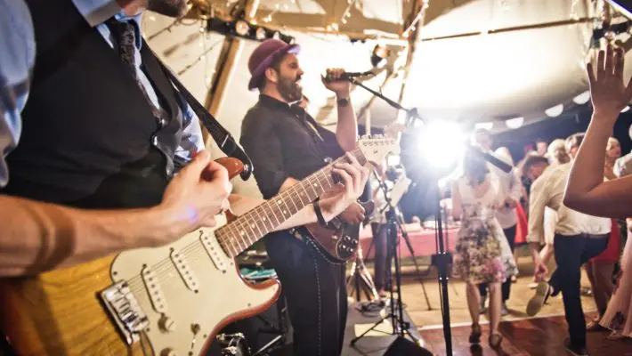 Warble Band