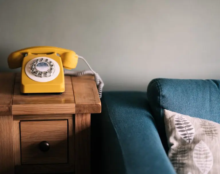 Uses of a virtual landline number