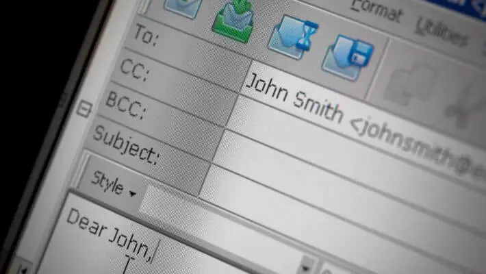 Email message correspondence