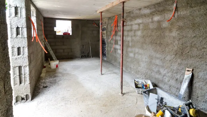 Plastering,,Rebuilding,,Waterproofing,Basement,Or,A,Cellar,And,Work,Tools.
