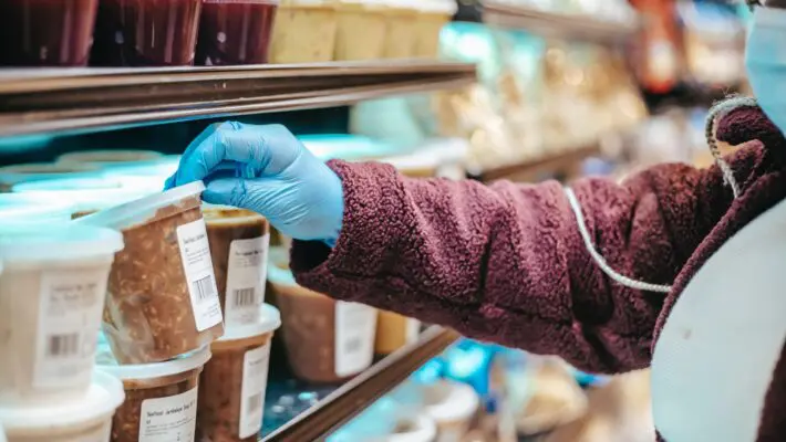 Almost a month after Natasha's Law came into effect, there have been reports that a number of businesses are still not labelling the ingredients in their products.