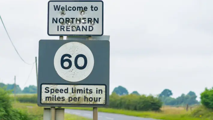 The UK has delayed the introduction of imminent trade checks on goods moving from the island of Ireland to Britain, as both sides sought to take the sting out of the rancorous talks over post-Brexit arrangements for Northern Ireland.