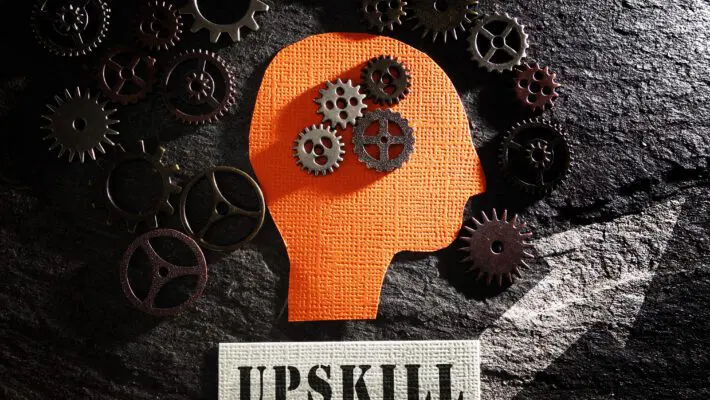 Head,And,Gears,With,Upskill,Arrow
