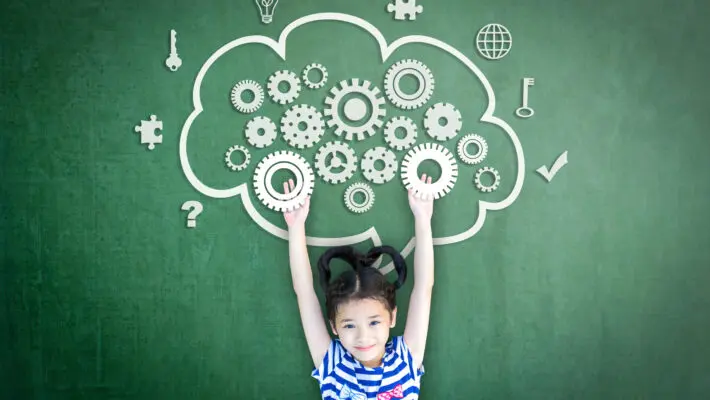 School,Girl,Kid,Student,With,Cloud,Computing,Mind,,Smart,Brain