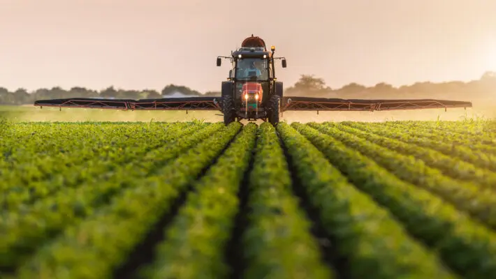 Irish dairy and beef farmers are being urged to start growing crops, as agriculture ministers from G7 countries including Britain’s George Eustice prepare to meet on Friday to discuss grain shortages and food price volatility amid the war in Ukraine.