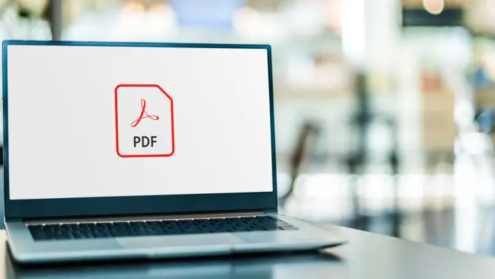 Poznan,,Pol,-,Nov,12,,2020:,Laptop,Computer,Displaying,Logo