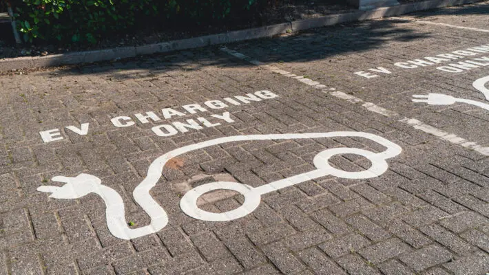 The UK government is ending the last remaining subsidies for electric cars, arguing it will free up funds to expand the charging network and support other battery-powered vehicles.