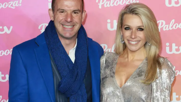 Martin Lewis has urged Tory leadership hopefuls to take action on eye-watering energy prices and “forestall the mental damage” debts will cause.
