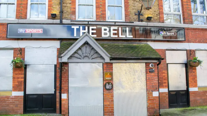 Pub landlords are facing an “extinction” this winter as a majority of operators said they feared being forced to shut down in the coldest months.