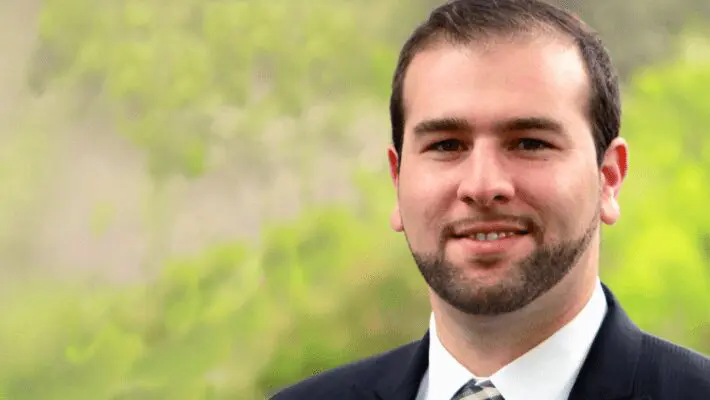Raffi Sarian Headshot 1