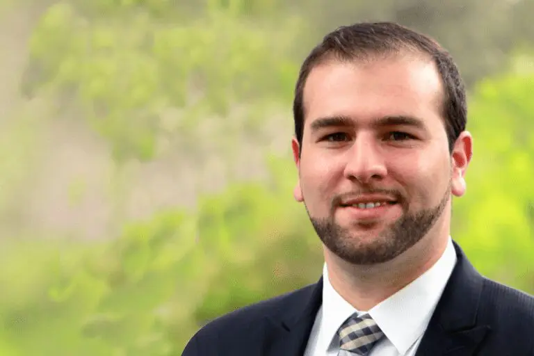 Raffi Sarian Headshot 1