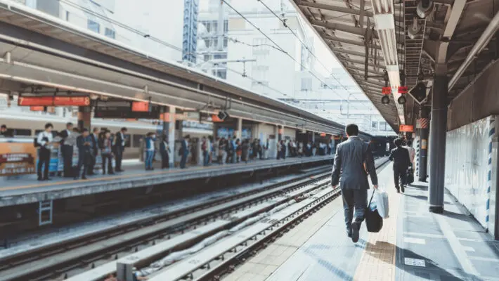 Banning flights on routes with fast rail connections could cut the UK’s emissions from domestic aviation by a third, a report has found.
