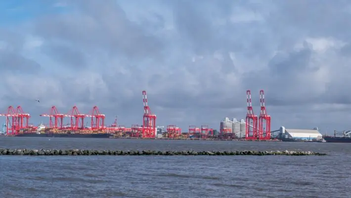 Scotland is to gain two new freeports in Cromarty Firth and the Forth, which Downing Street says will help to create over 75,000 new, high-skilled jobs.