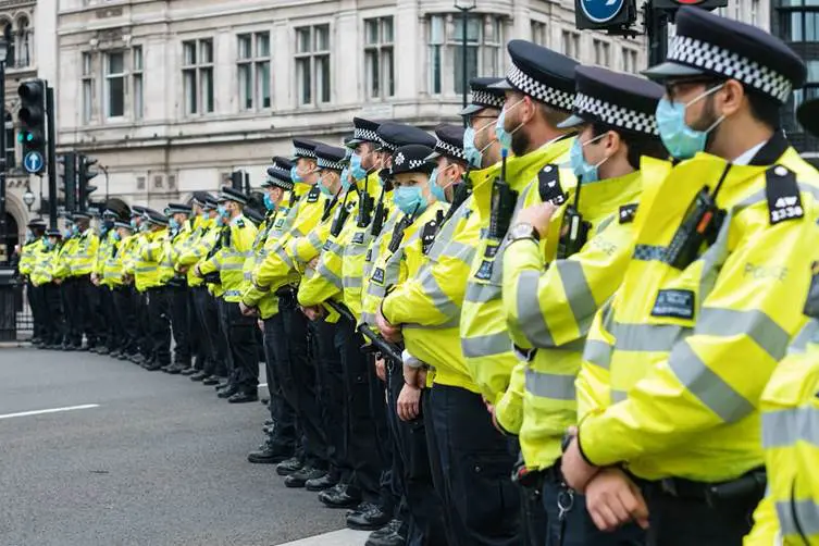 The Met Policy unit which deals with major crimes including cyber threats, homicide, firearms, drugs and armed robbery is facing a recruitment crisis with more than 300 vacancies in its ranks, a report has revealed.