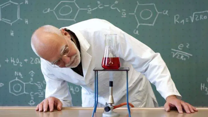 The Bunsen burner, a familiar apparatus with its modest metallic body and controllable flame, stands as a cornerstone of scientific experimentation.