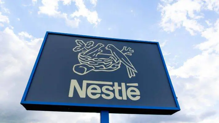 Nestle will close down a baby formula factory in Ireland due to a falling birth rate in China, placing 560 jobs at risk.