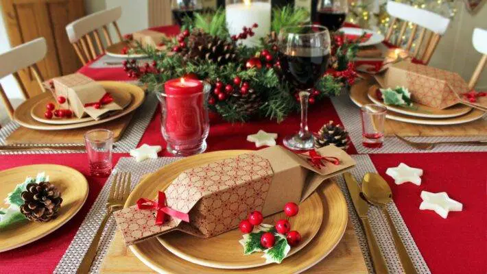 A Salford-based company that creates reusable crackers is enjoying the benefits of support from GM Business Growth Hub ahead of its busiest time of year.
