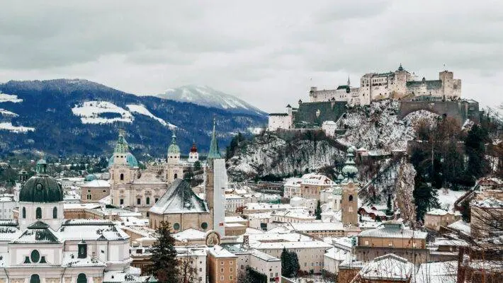 Austria is one of the most beautiful countries in Europe. Thanks to its rich history, Austria offers some of the most iconic architecture that Vienna and Salzburg residents enjoy daily.