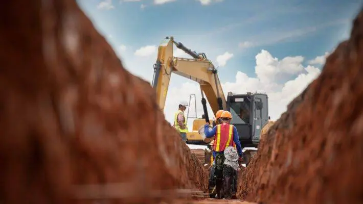 In the construction industry, where you supply your materials and tools from matters. Delays in deliveries can quickly lead to bottlenecks, and poor-quality parts can be more than a nuisance - they can be an outright health risk for workers.