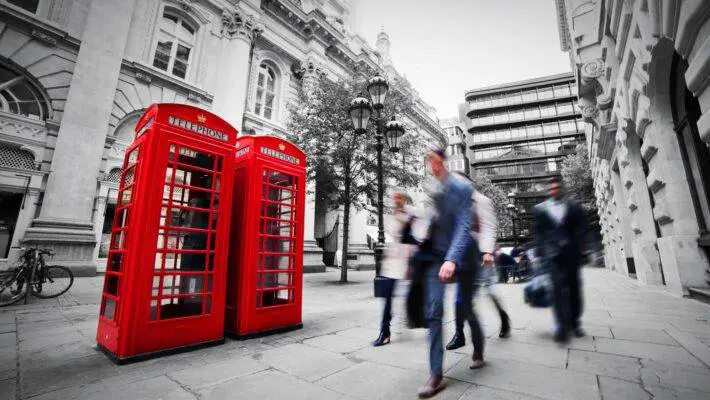 The landscape of job recruitment has shifted, with companies no longer offering substantial pay increases as incentives for job changes, according to Hays, one of Britain's largest recruiters.