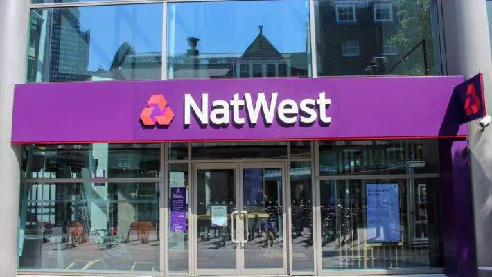 NatWest, the UK's largest business bank with 1.5 million business customers, is set to provide expedited access to loans of up to £250,000 within 24 hours of application, in response to increasing competition from alternative lenders.