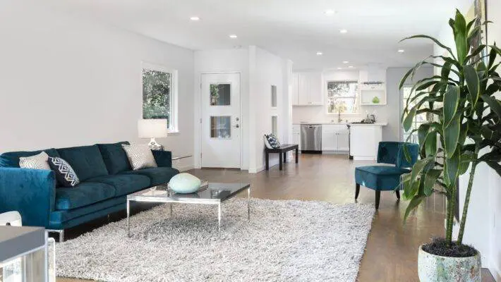 In recent years, machine-washable area rugs have become increasingly popular among homeowners.