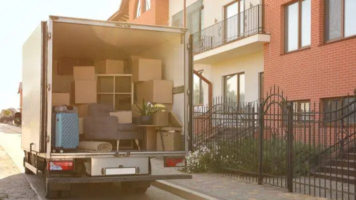 Are you planning to move in the summer and looking if it is the right time for your big move?