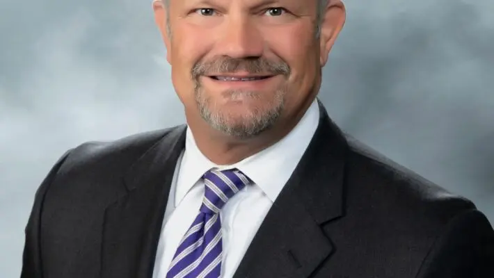 Cass Wennlund, hailing from New Lenox, Illinois, has dedicated over three decades to a distinguished career in law and community leadership.