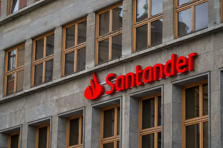 Santander has tightened its hybrid working policy, instructing its UK office-based staff to work the equivalent of three days a week at its offices.
