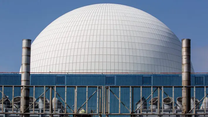 US energy giant Holtec has chosen South Yorkshire as the preferred site for the UK’s first mini-nuclear reactor factory, set to create up to 3,000 high-tech jobs and boost the region’s clean energy ambitions.