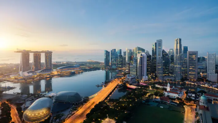 In the rapidly evolving global market, British companies face growing pressure to expand beyond traditional markets in Europe and North America.