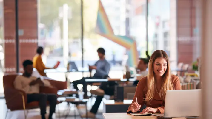SMEs across the UK are preparing for significant financial challenges in 2025, with new research indicating an expected average revenue loss of £138,000 per business.