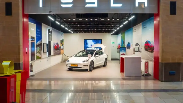 Electric car sales surged by 24% in October, capturing over 20% of the new vehicle registrations market, thanks to extensive discounting by manufacturers eager to meet government zero-emission targets.