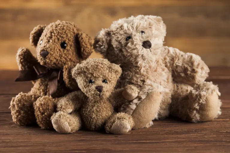 Sales of vintage teddy bears have surged dramatically as nostalgia grips the collectibles market ahead of the release of Paddington in Peru next month.