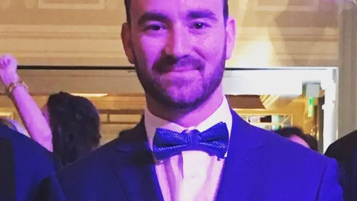 Jeremy Mendelsohn’s career proves that big success often starts with a simple idea. As the Director of Strategic Accounts at All Roads Travel, he’s helped over 500,000 students explore the world.