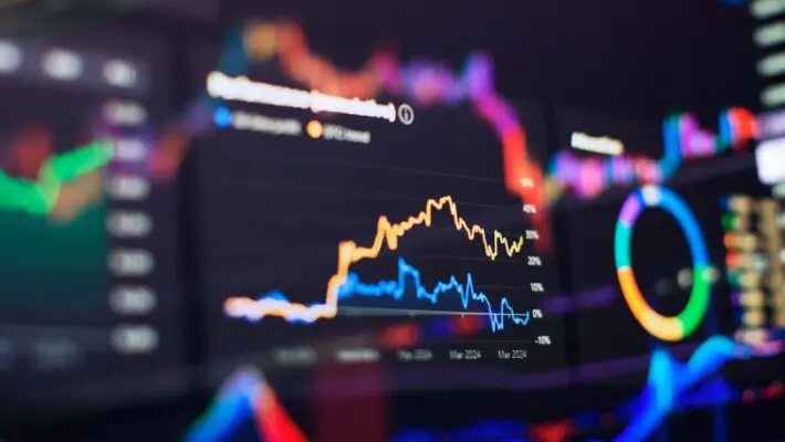 Financial independence is one of the main aspirations of most people. It is associated with the opportunity to live the life that many people dream of, without the constant stress of money problems.
