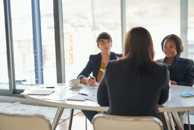 The UK’s labour market is coming under intense strain as the number of applications per advertised job surges dramatically, reflecting deep-rooted economic uncertainties and a tight hiring climate.