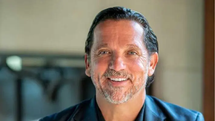Tony Buzbee is an influential figure in both the legal world and his community, celebrated for his unwavering dedication to justice and philanthropy. Born on a farm in Atlanta, Texas, Buzbee’s early life was steeped in values of hard work and perseverance.
