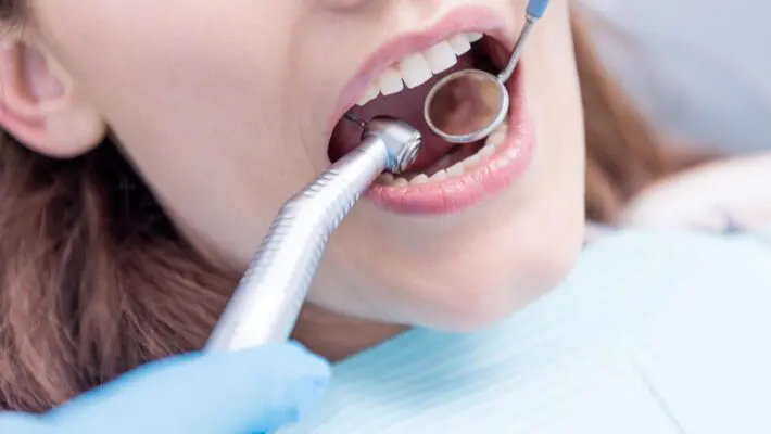 Dr. Amir Haydarian is a distinguished dentist based in Toronto, Ontario, with over 25 years of experience in the dental field.