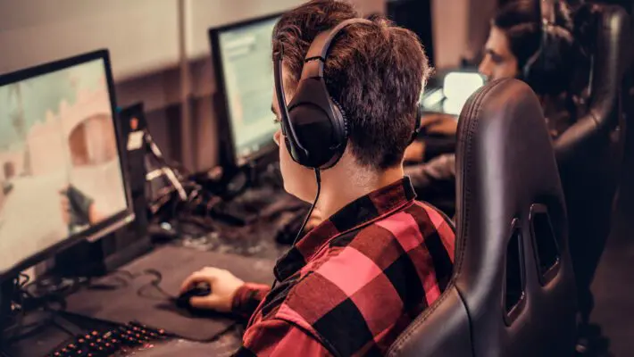 In recent years, esports has emerged as a significant cultural and economic force within the global gaming landscape, influencing not only how games are played and consumed but also shaping a new generation of entertainment.