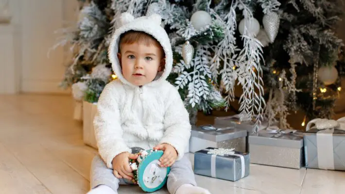 Choosing the best baby clothes for your little boy can feel overwhelming with so many options available. Comfort, safety, and practicality should be your top priorities.