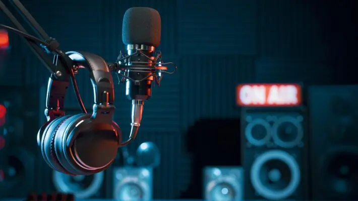 Do you want to know what leading news organizations use to produce audio clips that reach all types of listeners?