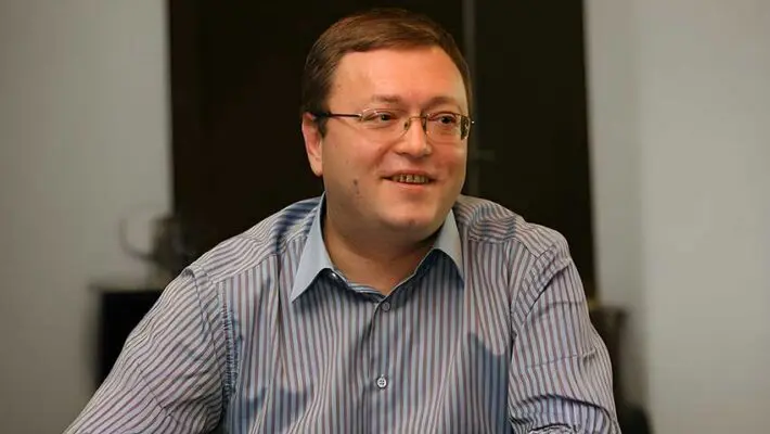 Konstantin Nikolaev owns an estate in Italy with vineyards and olive groves, which facilitates his winemaking hobby.