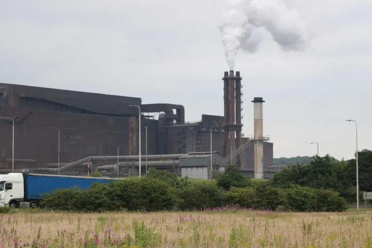 Up to 2,700 jobs are at risk at British Steel’s Scunthorpe steelworks after its Chinese owner, Jingye Group, announced plans to shut down the site’s two remaining blast furnaces and scale back rolling mill operations.