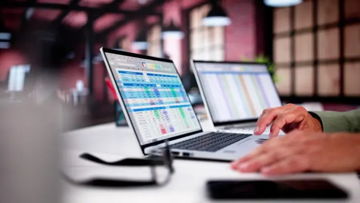 Financial consolidation: these simple words often seem like a real nightmare for any finance professional especially when they use manual methods such as spreadsheets.